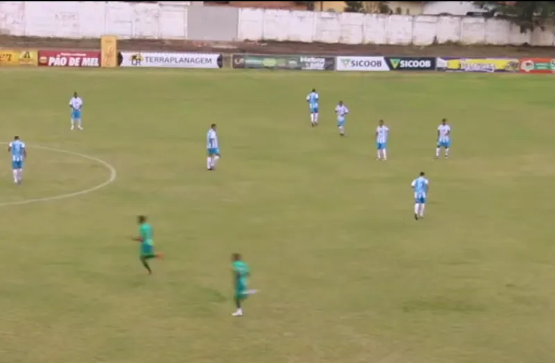 Sem a presença da torcida, Itamaraju derrota Eunápolis no Barbosão