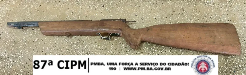 PM apreende arma de fogo em Teixeira de Freitas; homem foi preso