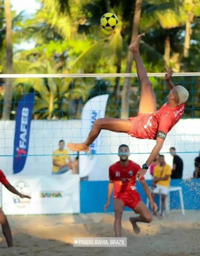 Costa das Baleias recebe etapa do Baiano de Futevôlei em Prado