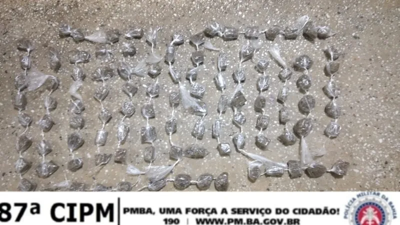 87ª CIPM apreende menor com 200 gramas de maconha em Teixeira de Freitas