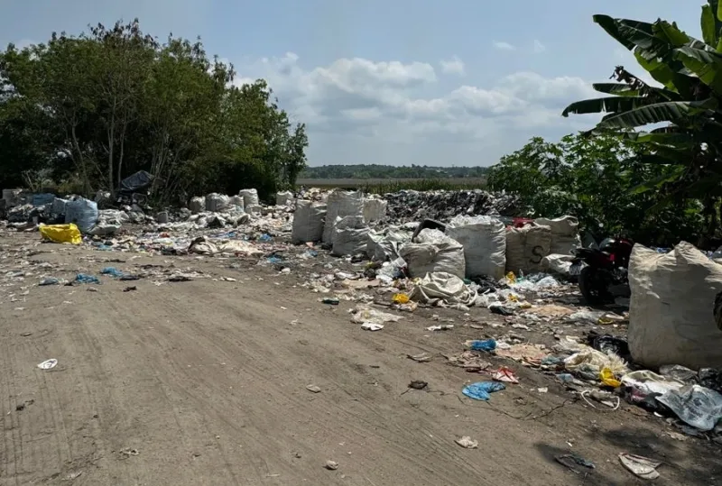 Policiais da CIPPA/PS desarticulam aterro sanitário ilegal Santa Cruz Cabrália