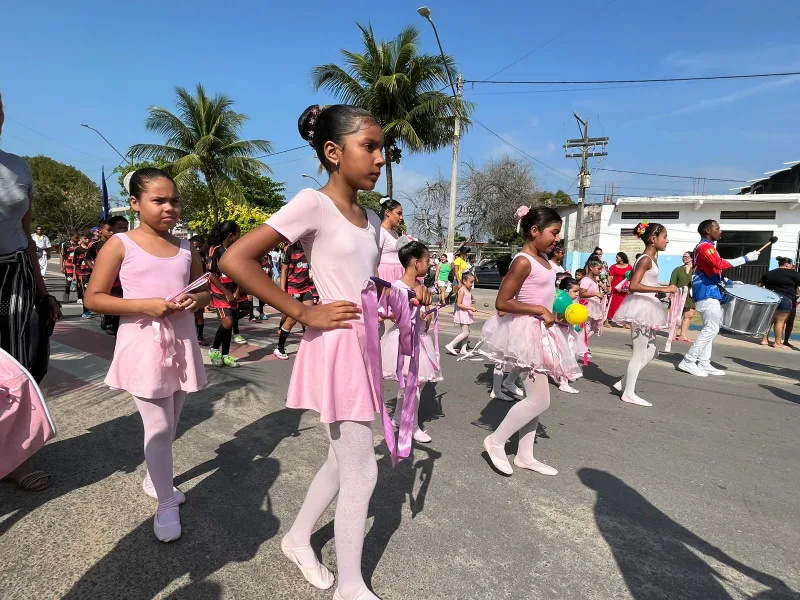 Nova Viçosa celebra o 7 de Setembro com desfile cívico