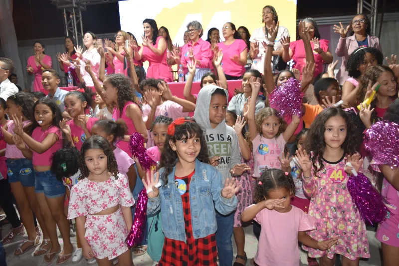 Reunião do “Furacão Rosa” destaca a crescente participação feminina na política em Nova Viçosa