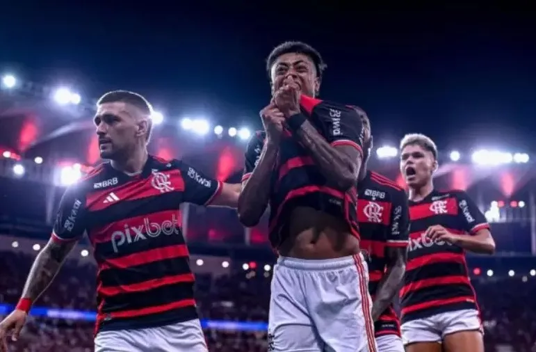 Flamengo vence Bahia e se garante na semifinal da Copa do Brasil  