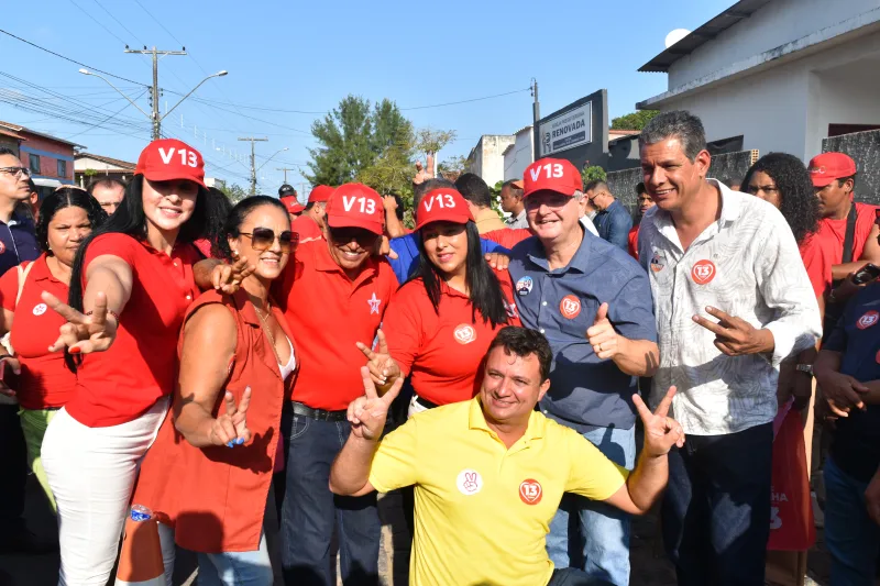 Caravelas quer seguir em frente: Caminhada com Vaninha e Jerônimo reforça compromisso com o progresso