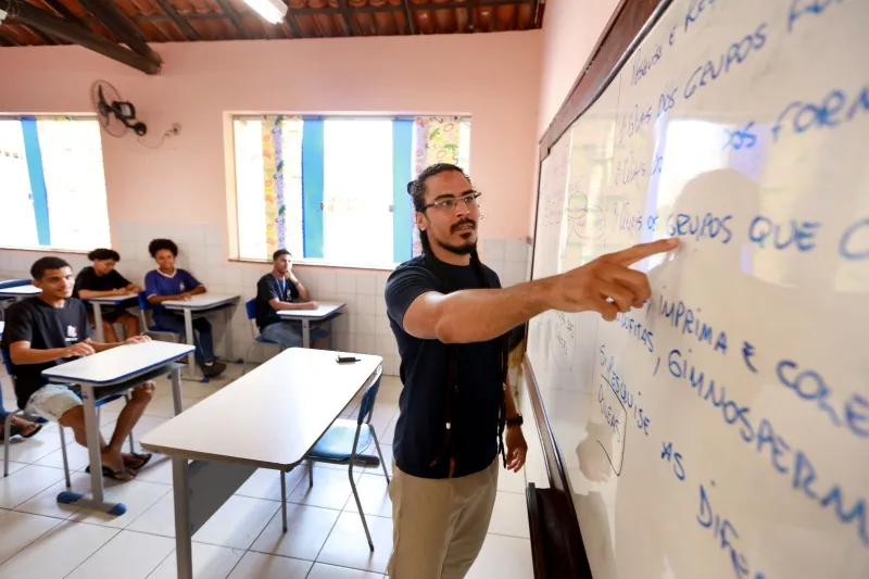 Estado convoca 1677 novos profissionais da Educação, nesta quarta-feira (dia 25)