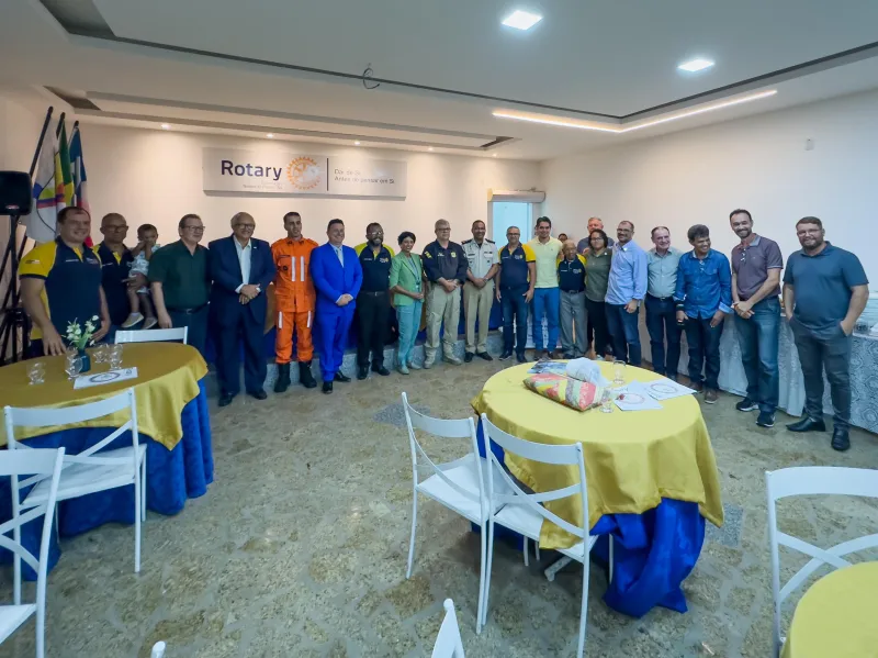 Rotary Club de Teixeira de Freitas promove palestra sobre conscientização no trânsito