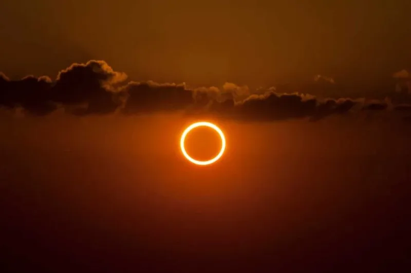 Eclipse anular será parcialmente visível no Brasil