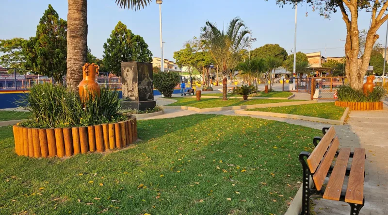 Itabatã comemora a reinauguração da Praça João Carletti com área de lazer revitalizada