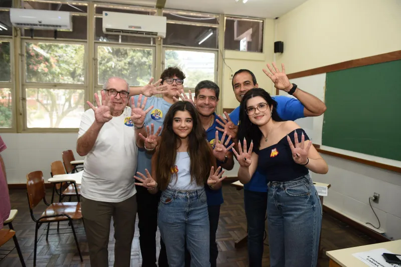 Ao lado de Bruno Reis, ACM Neto vota e faz projeção: ‘Que seja a maior vitória da história de Salvador’