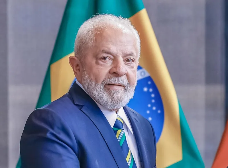 Lula sofre acidente em casa e cancela ida ao Brics na Rússia 