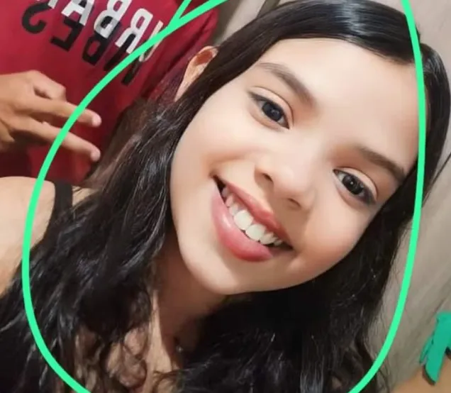 Aluna de 12 anos morre atropelada ao descer de ônibus escolar na Bahia