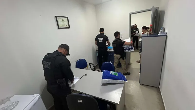 Vereador de Eunápolis é preso em operação da Polícia Civil. Uma pistola foi apreendida 