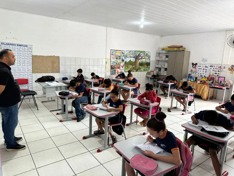 Educação de Medeiros Neto aplica avaliações de desempenho no Ensino Fundamental Anos Iniciais e Finais