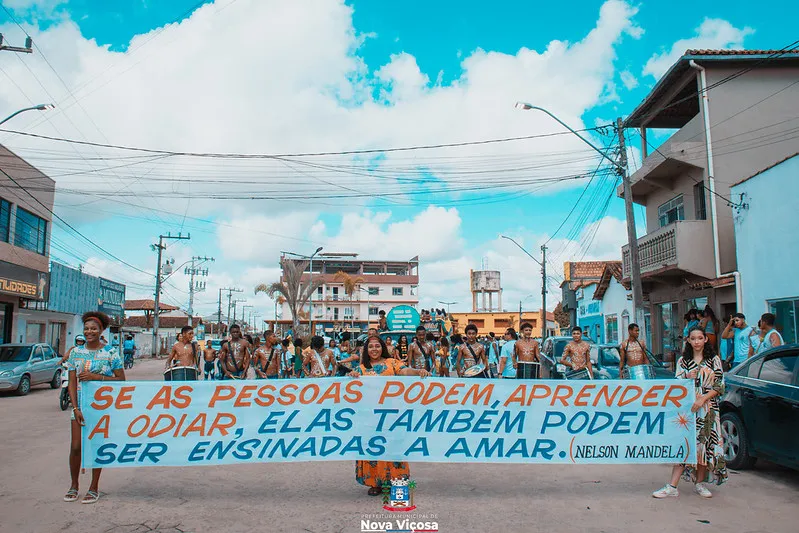 Prefeitura de Nova Viçosa promove caminhada pelo Dia da Consciência Negra