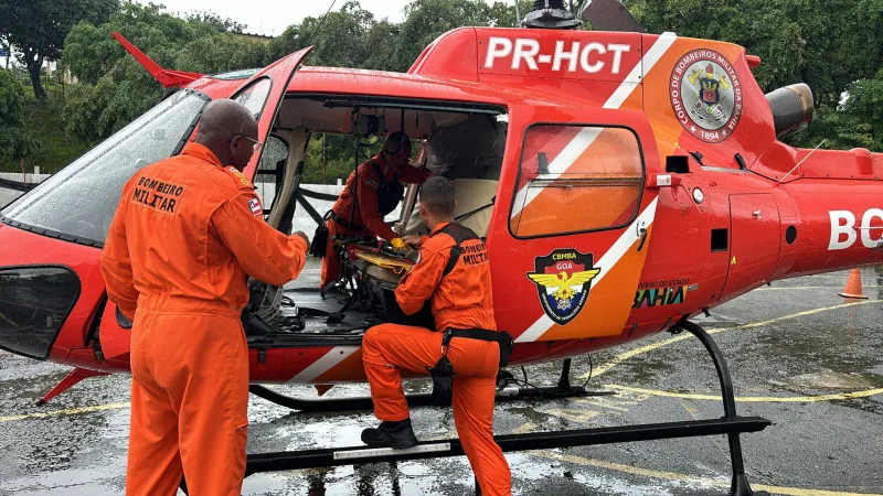 Copro de estufante que desapreceu em bueiro na cidade de Dias D'Vila e encontrado.  Resgate de vítimas em Salvador evidencia trabalho especializado de bombeiros militares