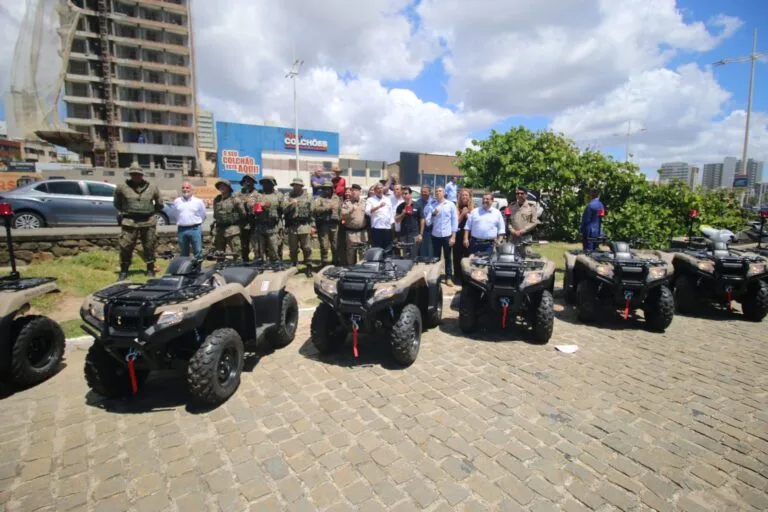 SSP Bahia lança Operação Verão com entrega de novas viaturas, fuzis e coletes balísticos