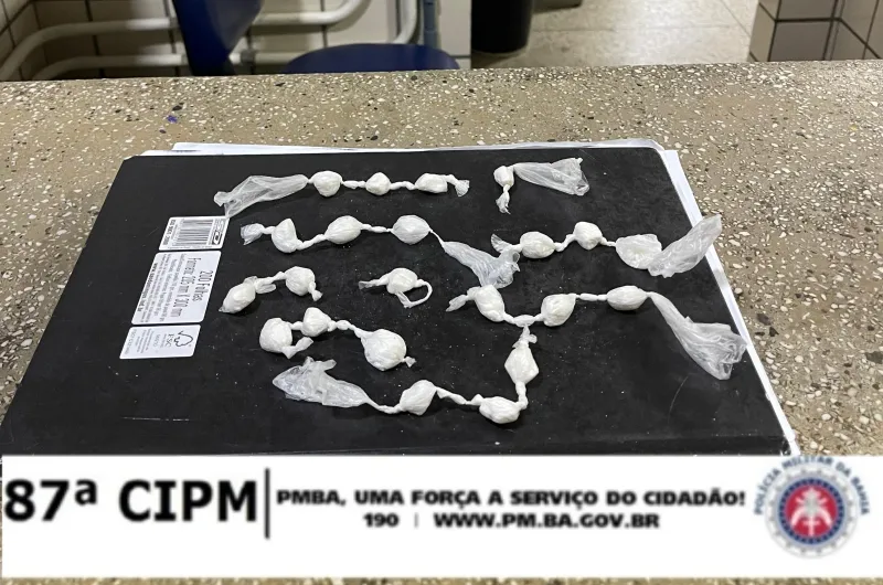 87ª CIPM apreende drogas em Teixeira de Freitas; suspeitos fugiram