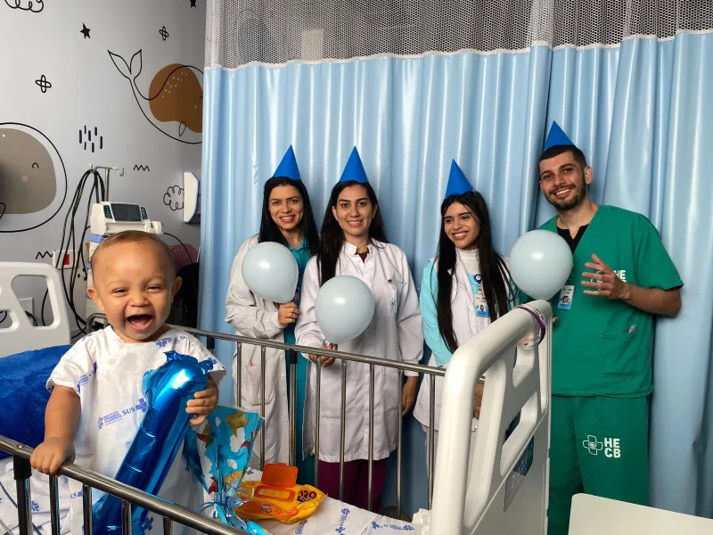  Hospital Estadual Costa das Baleias surpreende crianças internadas com festas de aniversário