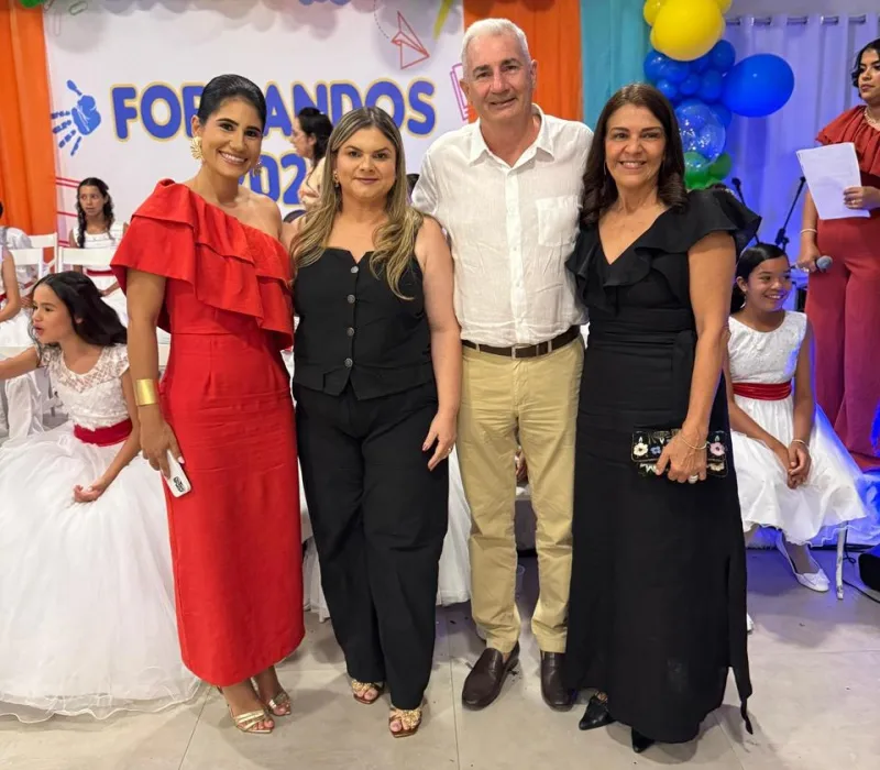 Escola Humberto realiza cerimônia de formatura dos alunos do 5º ano em Medeiros Neto