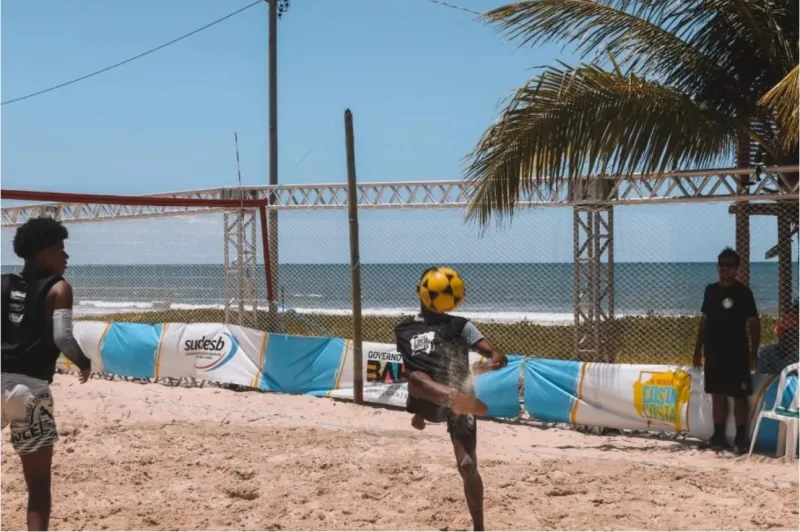 Terceira edição do Projeto Verão Costa a Costa começa por Alcobaça