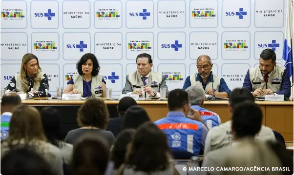 Governo lança ações para se antecipar a período de alta da dengue