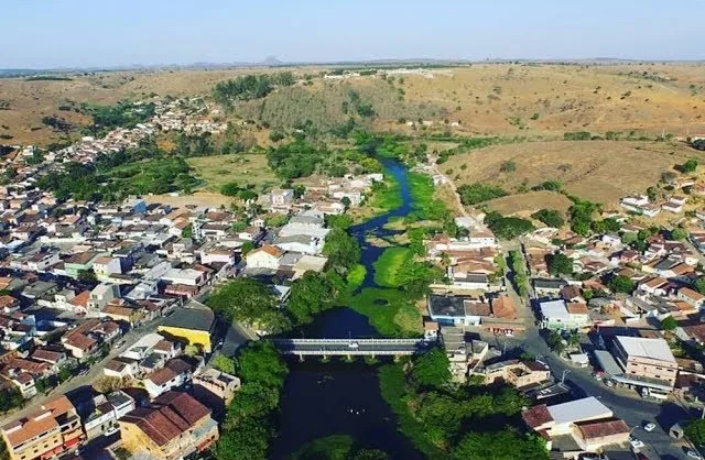 Tentativa de homicídio deixa dois feridos em bar de Medeiros Neto