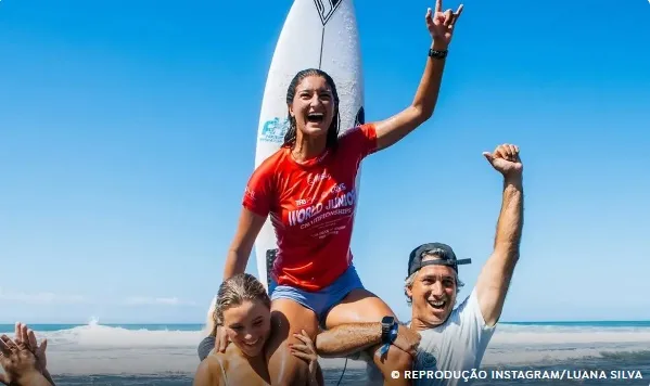 Luana Silva bate japonesa e fatura título do Mundial Júnior de Surfe