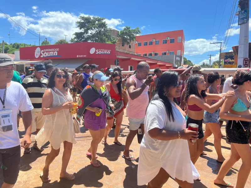 Encerramento da Festa de São Sebastião atrai milhares de pessoas em Cumuruxatiba