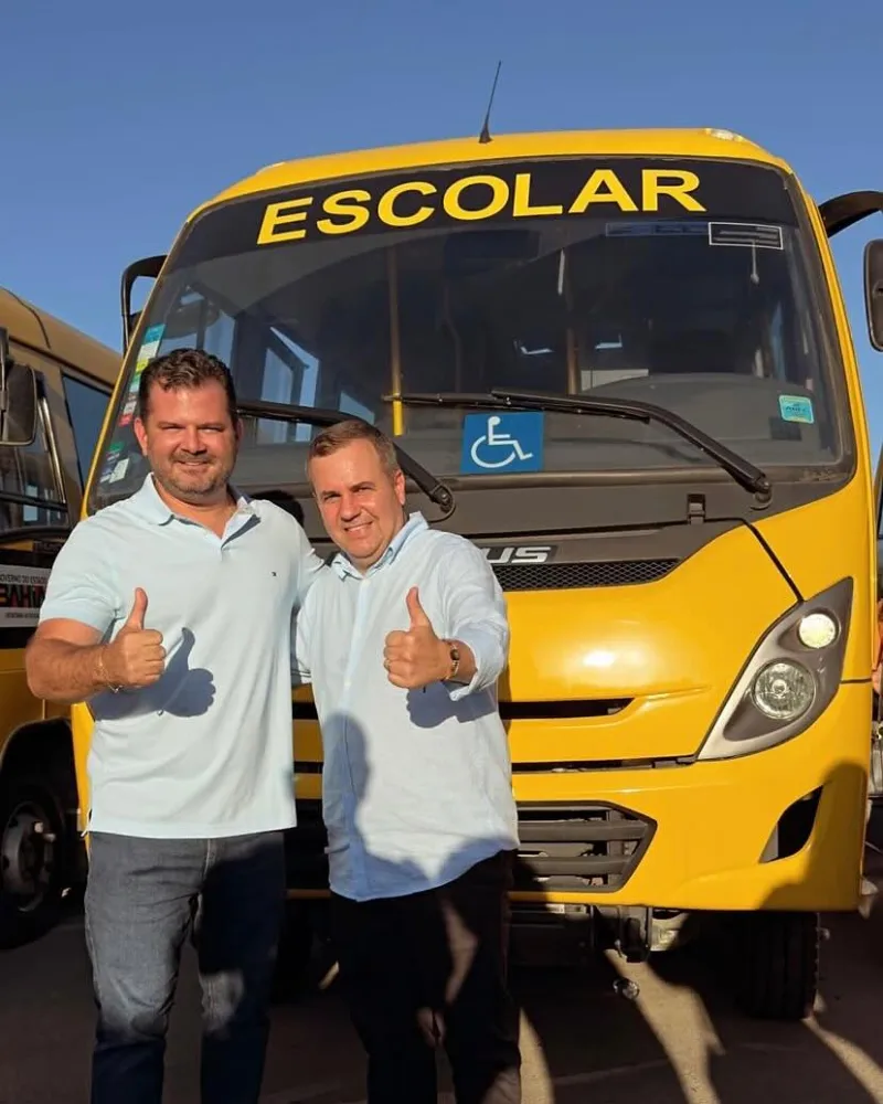 Lajedão avança na educação com novo ônibus escolar entregue pelo Governo da Bahia