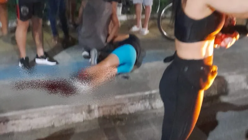 Mulher atropelado em faixa de pedestre corre risco de amputar um dos pés