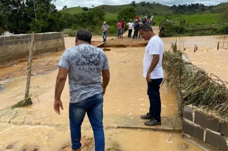 Ex-prefeito de Itamaraju é notificado pelo TCU por uso indevido de verbas pós-enchente