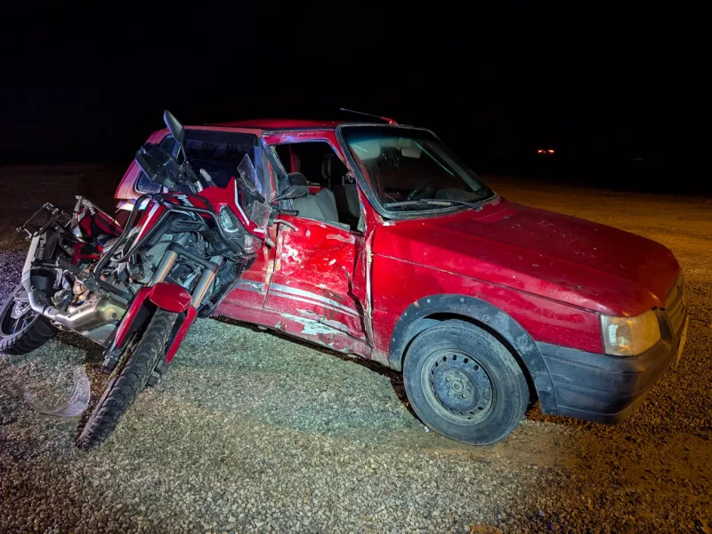 Motociclista fica gravemente ferido em acidente na BR 101 próximo a Casa salvador