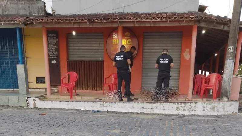 Ataque a tiros deixa dois mortos e um ferido em Monte Pascoal