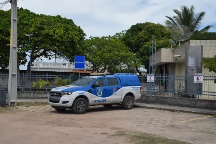 Mulher é presa durante depoimento na Delegacia do Prado; comparsa é capturado em Itamaraju