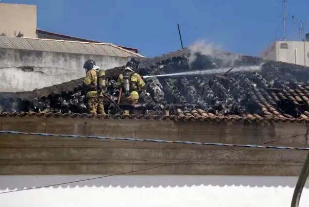 Incêndio atinge Câmara de Vereadores de Salvador e mobiliza bombeiros