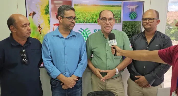    Carreta-Escola do Senar Bahia leva capacitação para Juerana, distrito de Caravelas 