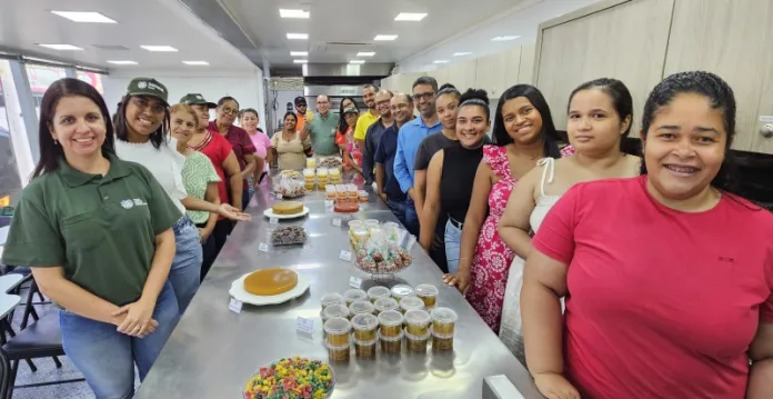    Carreta-Escola do Senar Bahia leva capacitação para Juerana, distrito de Caravelas 