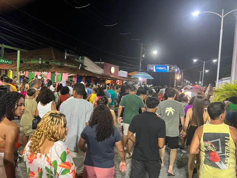 Axé, alegria e grandes shows: O carnaval de Prado 2025 chegou com tudo!