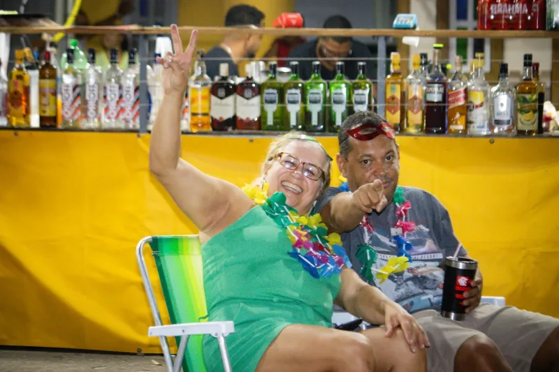 Nova Viçosa começa o carnaval com energia contagiante e muito ritmo