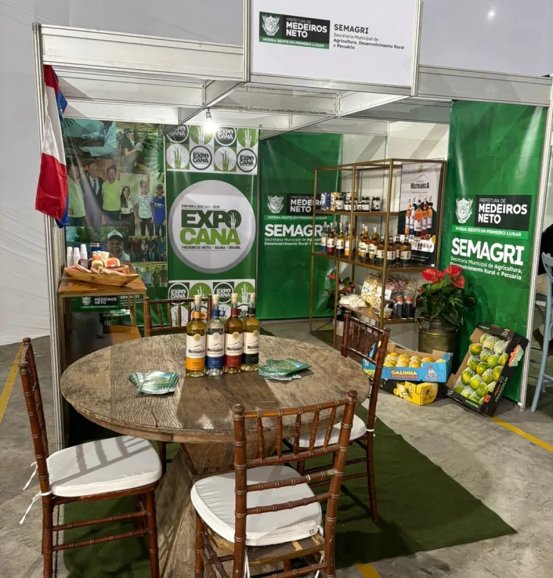 Secretaria de Agricultura de Medeiros Neto marca presença no Abre Safra 2025 da Bahia Coffe