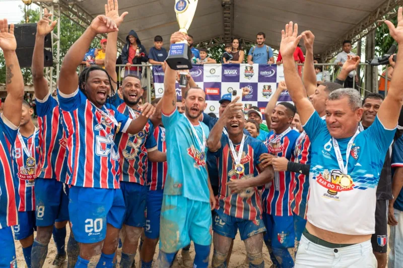 Torneio do Trabalhador e Corrida Solidária marcam o Dia do Trabalhador em Teixeira