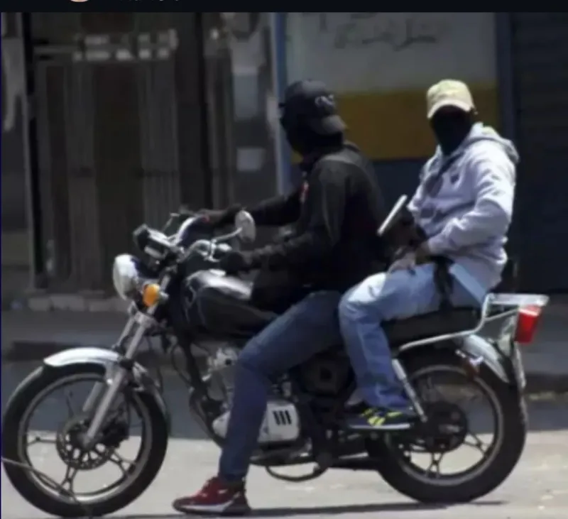 Terror em série: criminosos em motocicleta protagonizam três tentativas de homicídio em menos de 24 horas em Teixeira de Freitas