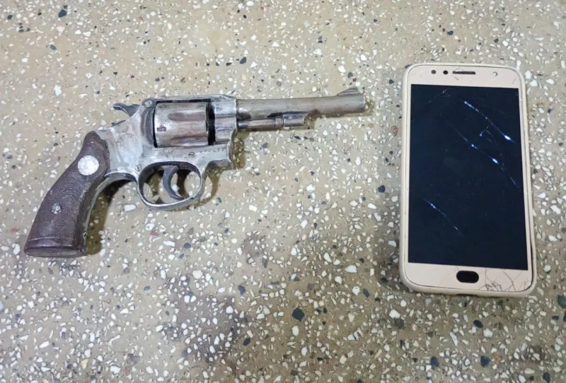 Homem é preso em flagrante por disparos e posse ilegal de arma de fogo em Posto da Mata