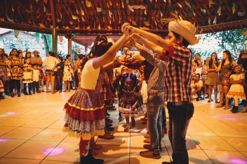 Forró bom é em Ibirapuã! Arraiá do Biratinga 2025 promete emocionar em Ibirapuã – Confira as atrações divulgadas pela prefeita Carla Chácara