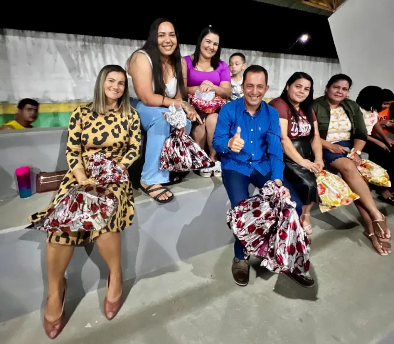 Prefeito Manrick Teixeira promove grandiosa festa do Dia das Mães nos distritos de Vereda
