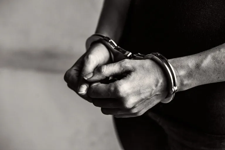 Pastor é preso suspeito de estuprar e engravidar adolescente com deficiência intelectual na BA