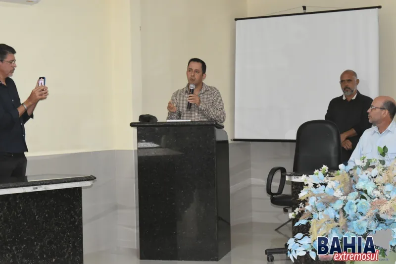 Queijeiros de Vereda se reúnem com prefeito Manrick Teixeira e representantes do Senar e Sebrae para discutir melhorias no setor