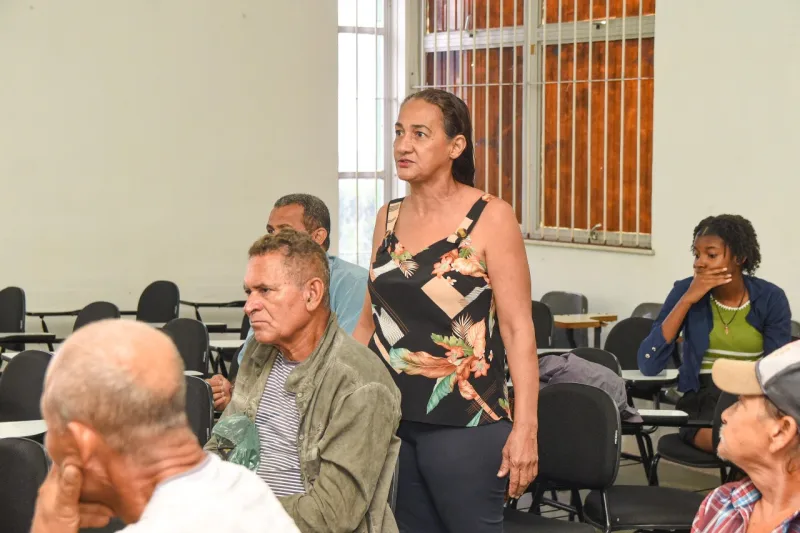 Prefeitura de Teixeira de Freitas realizou reunião com feirantes para ouvir demandas e buscar melhorias nas feiras livres