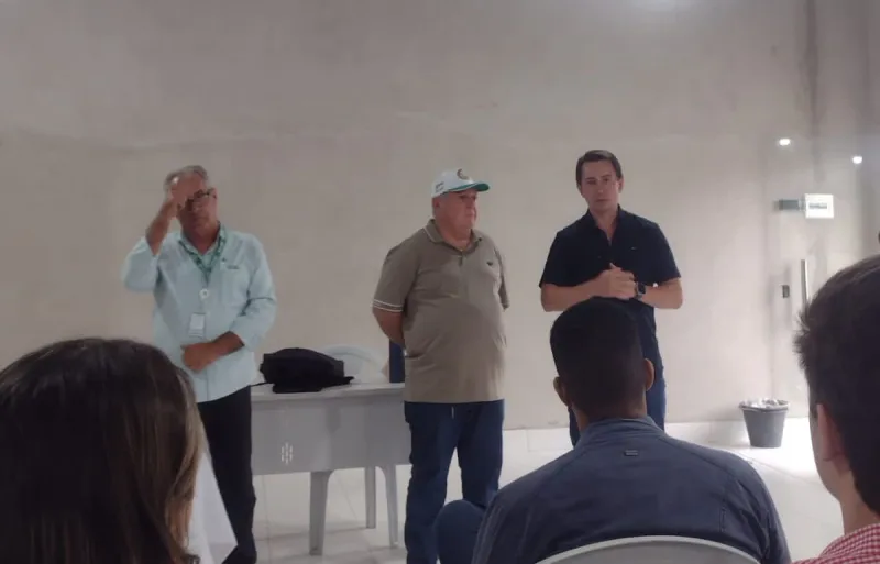 Seminário reúne parceiros para fortalecer cadeia produtiva da mandioca em Alcobaça